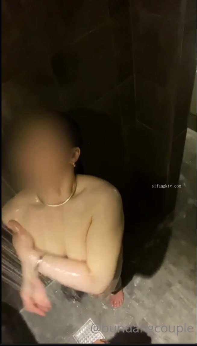 【2023_05_07】Han_Shanyue_tempting_night_vision_on_a_yacht❤️.m4v